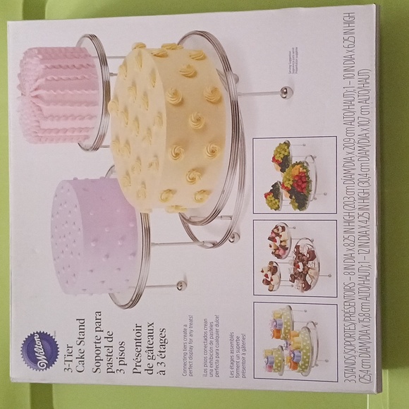 Wilton Other - 3 Tier Cake Stand